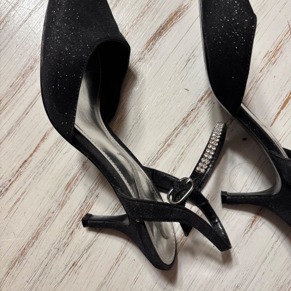 Nina size 7 1/2M black rhinestone strap sparkly low heel shoes. - Picture 4 of 6